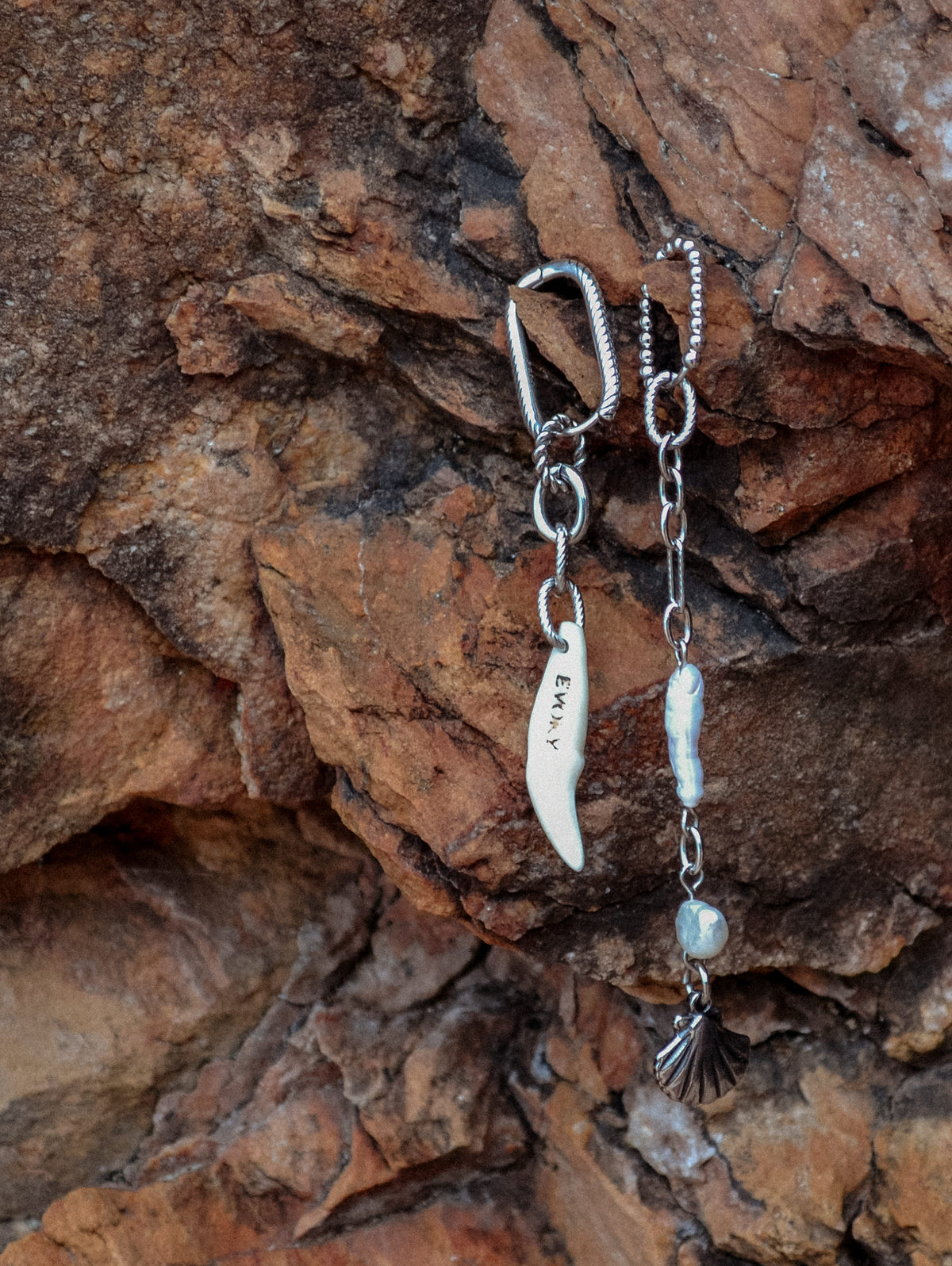 Pearl of seashell charm